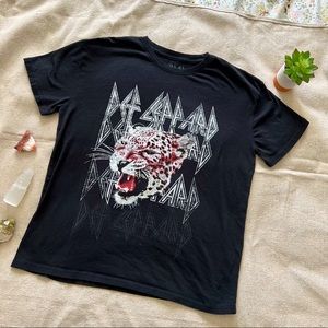 Def Leppard - Band Name Leopard Graphic Tee